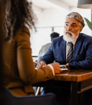 Le travail des seniors : l’expérience au service de la performance 2 Ceci est une illustration de l'emploi des seniors et des obligations des entreprises liées à l'employabilité