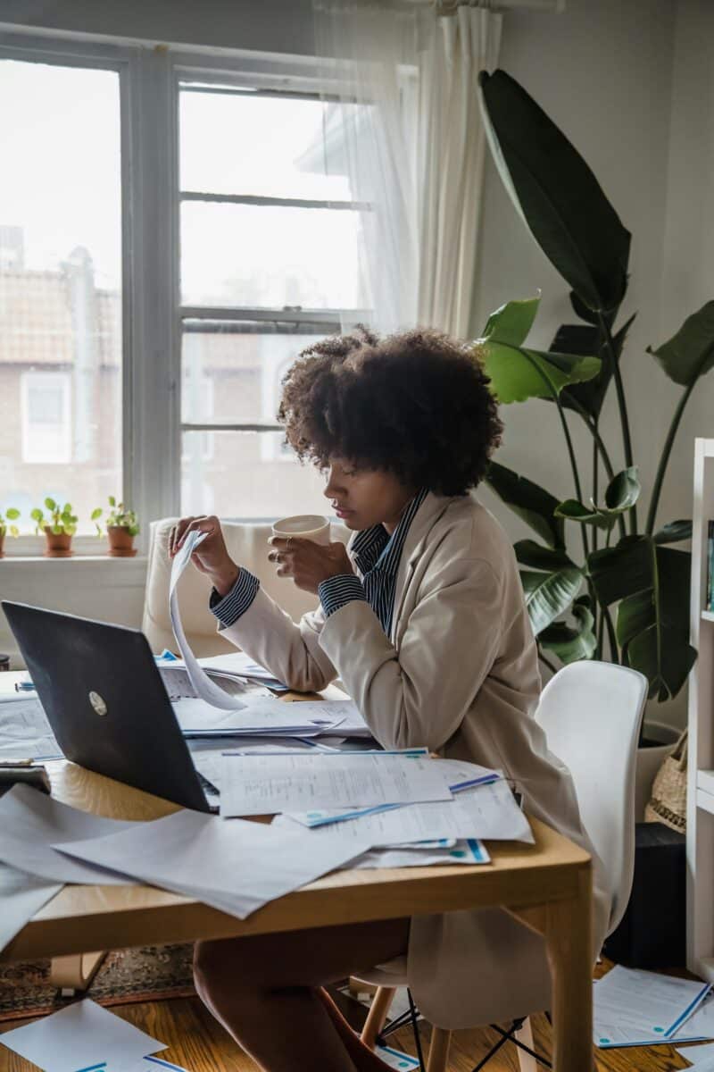 avantages travail hybride sur la performance